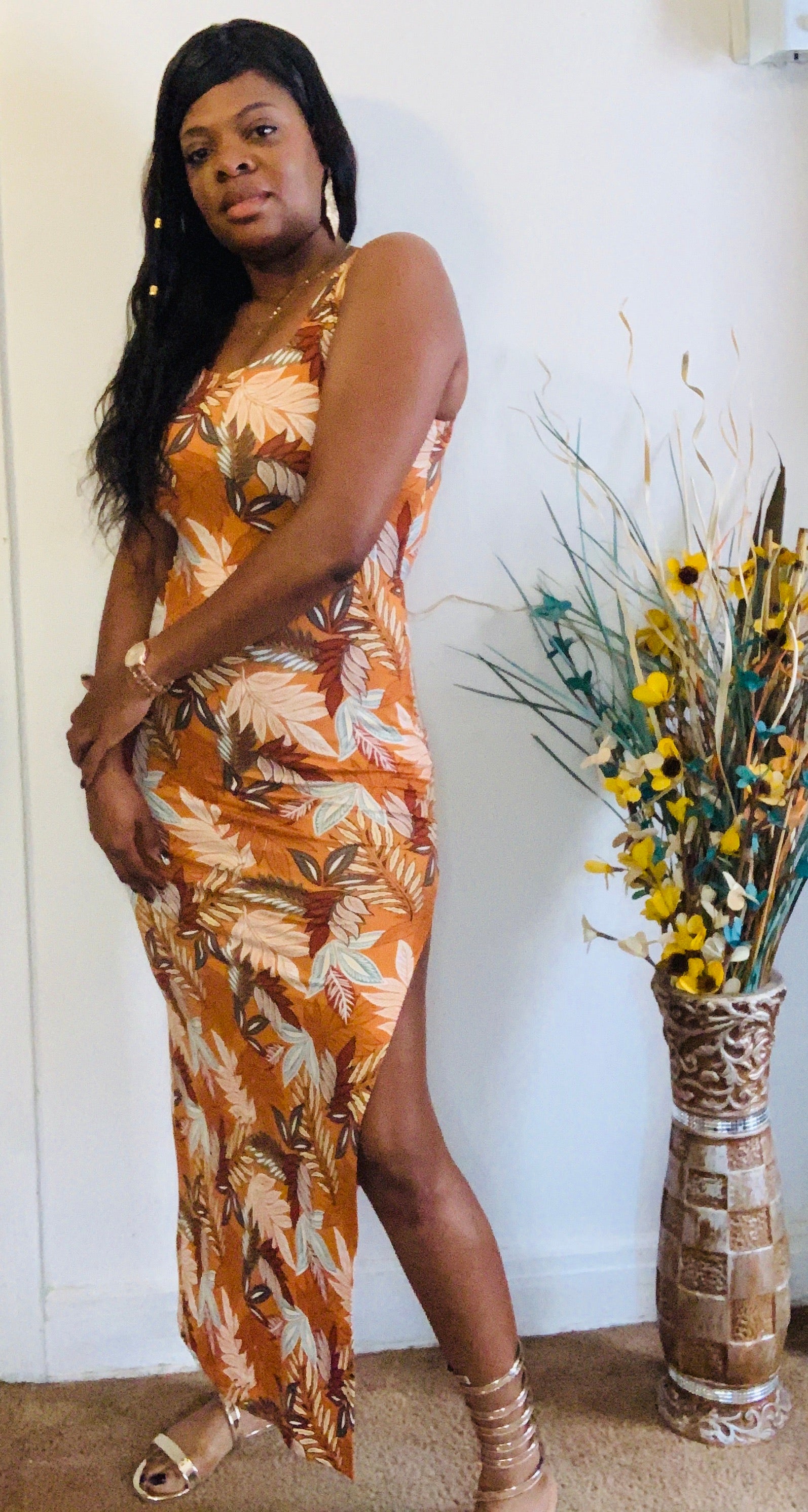 SLIT ME DRESS - Tamaracloset