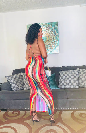 FLIRT A LITTLE MAXI DRESS