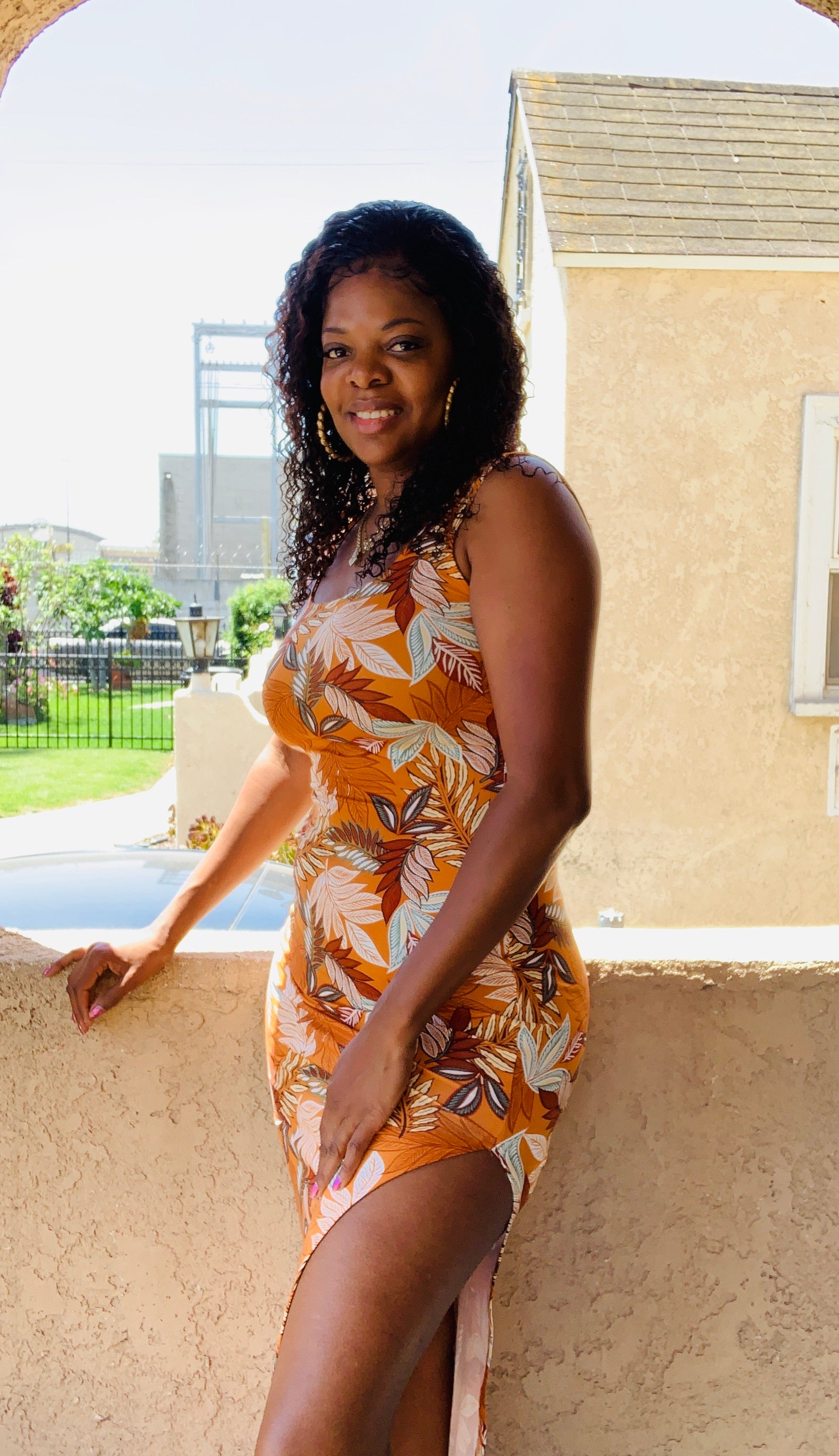 SLIT ME DRESS - Tamaracloset
